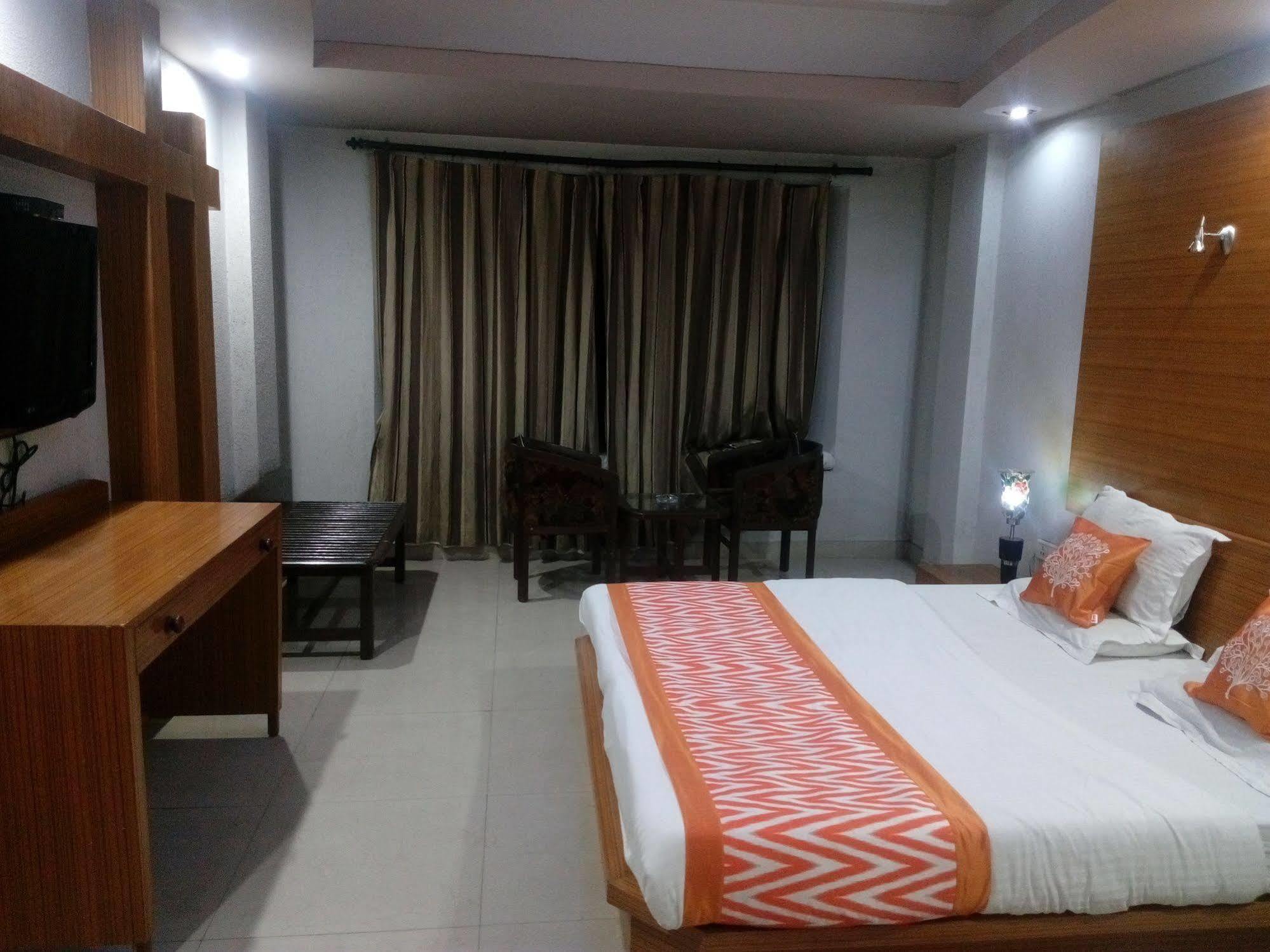 Hotel Snow Princess Manāli Extérieur photo